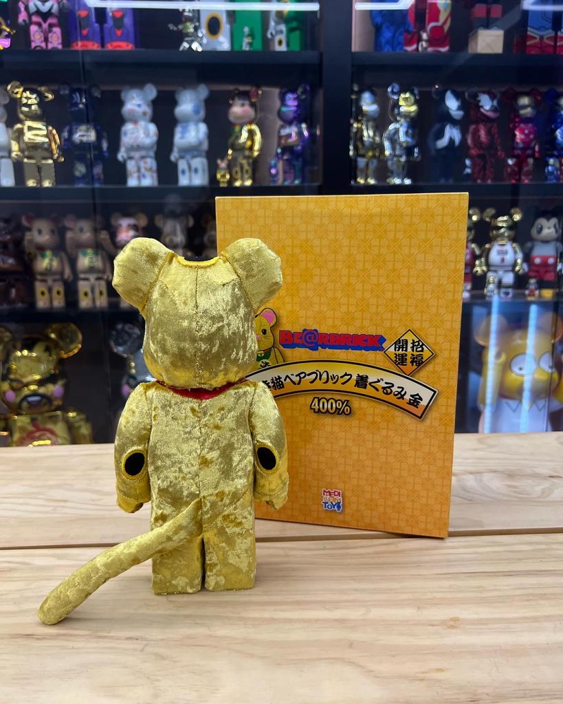 豪奢な BE@RBRICK ベアブリック 招き猫 金着ぐるみ版 400 ...