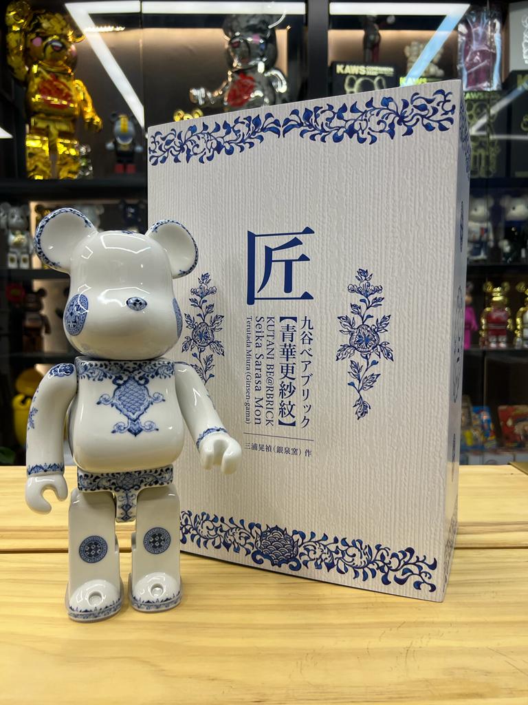 400％ 九谷燒 Be@rbrick 匠【青華更紗紋】