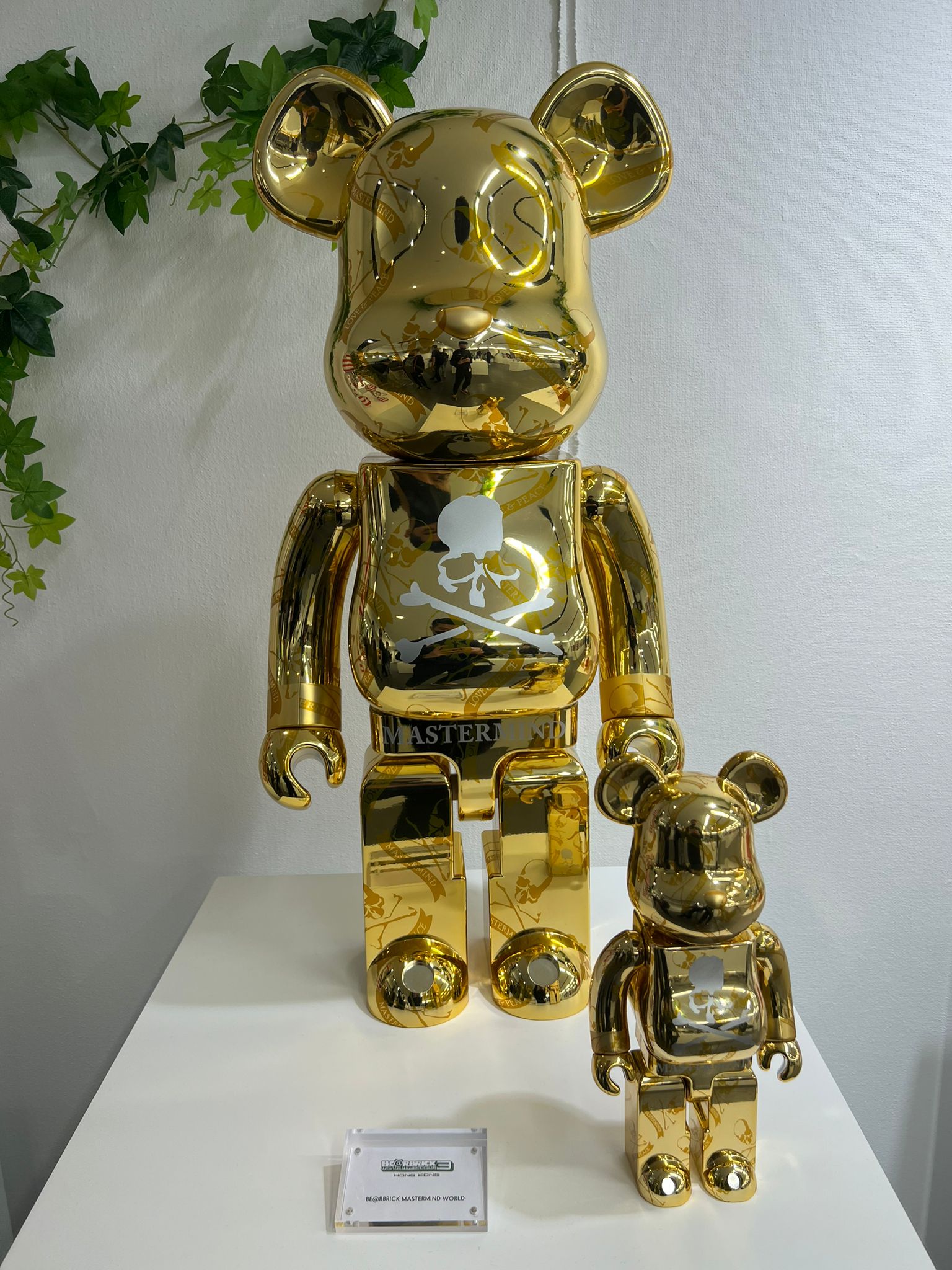 100% & 400% Be@rbrick Mastermind World