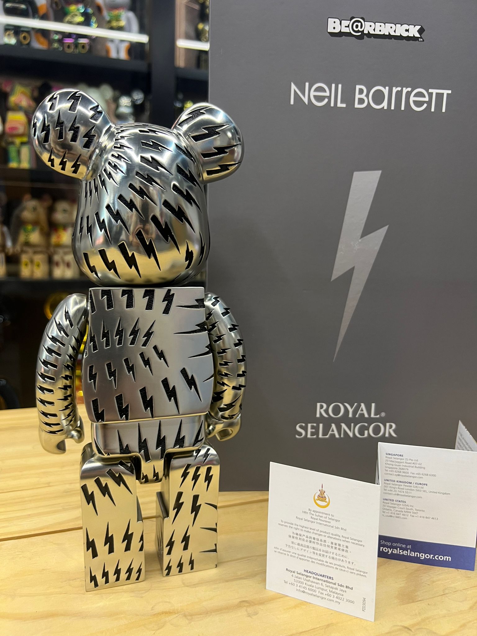 400% Be@rbrick Neil Barrett x Royal Selangor – Madmaxtoys